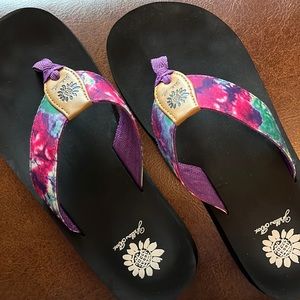 Gorgeous Yellow Box!